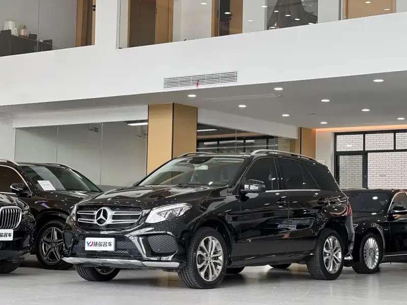 Mercedes-Benz GLE( ), 2016