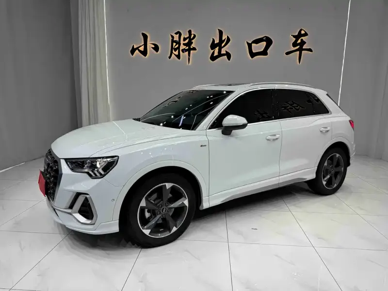 Audi Q3, 2022