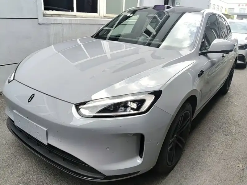 AITO M5, 2025