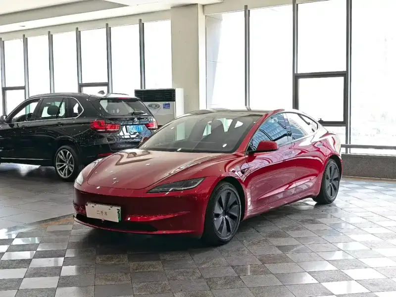 Tesla Model 3, 2024