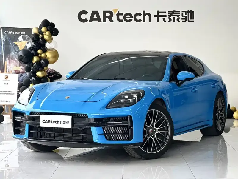 Porsche Panamera, 2011