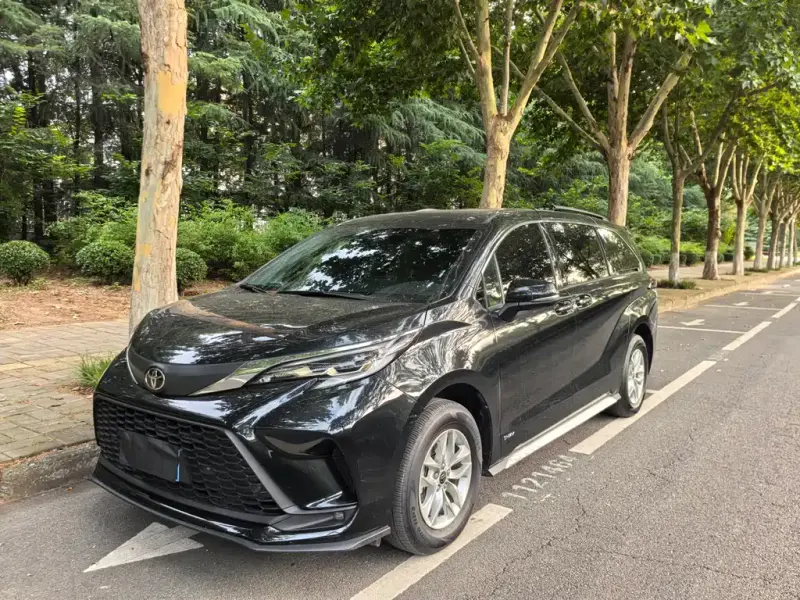 Toyota Granvia, 2025