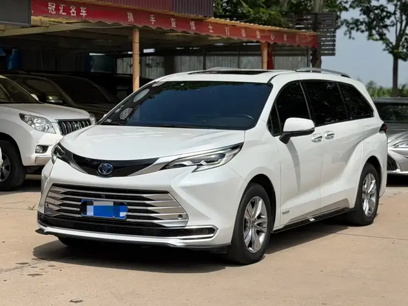 Toyota Sienna, 2022