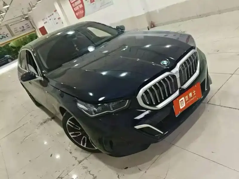 BMW 5 Series, 2024