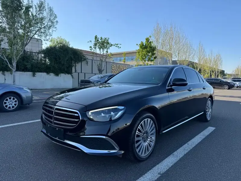 Mercedes-Benz E-Class, 2022