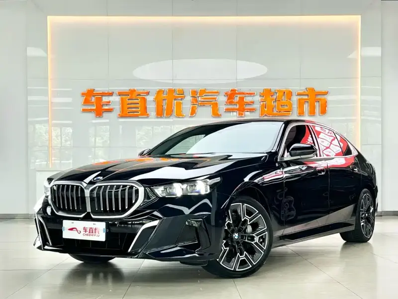 BMW 5 Series, 2025