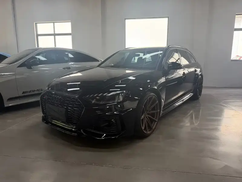 Audi RS 4, 2021
