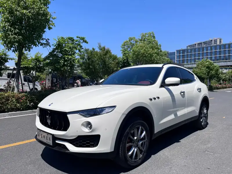 Maserati Levante, 2022
