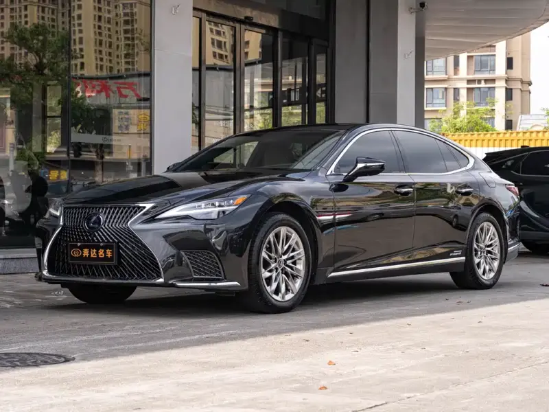 Lexus LS, 2021