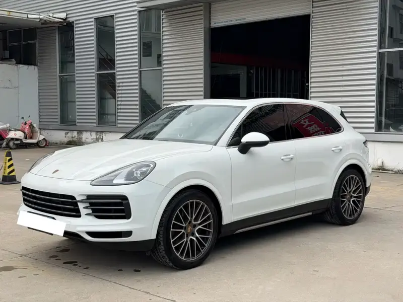 Porsche Cayenne, 2022