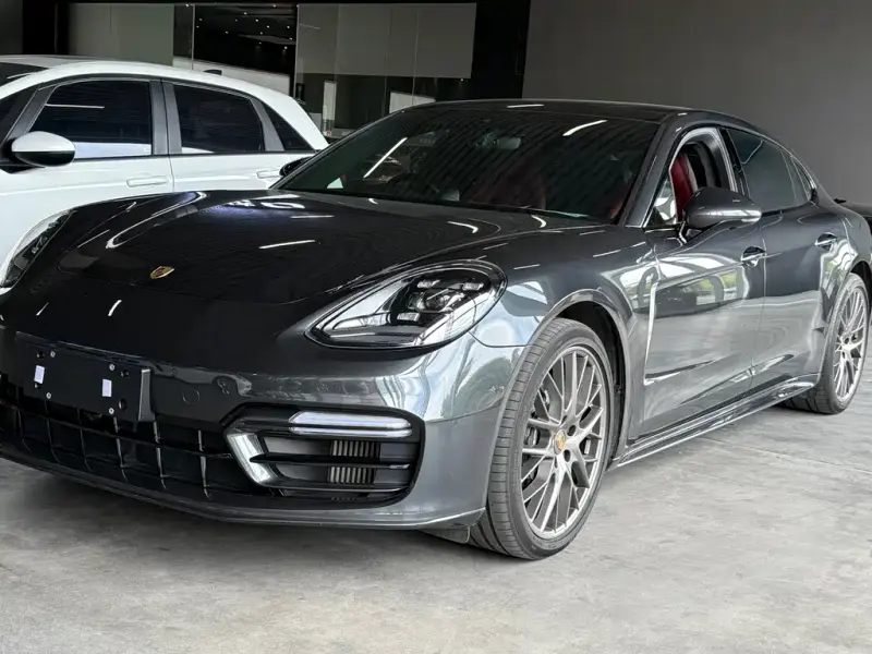 Porsche Panamera, 2022