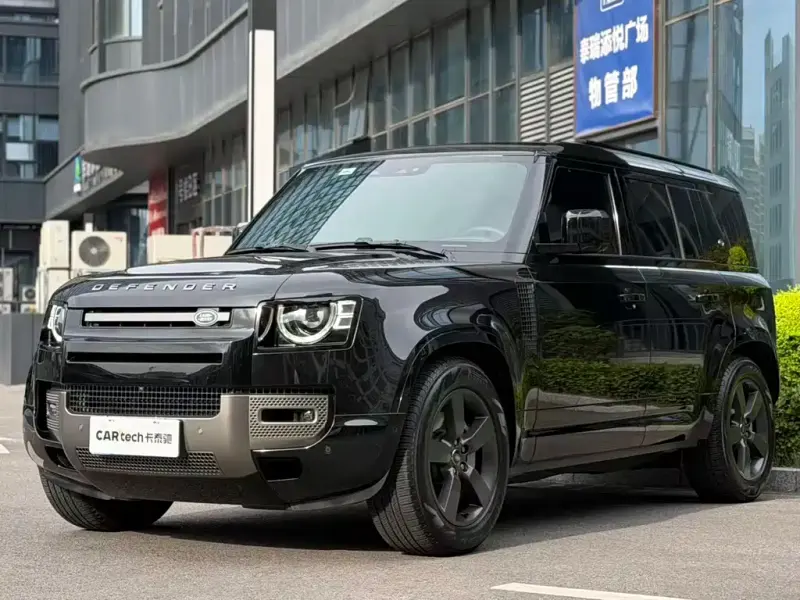 Land Rover Defender, 2024