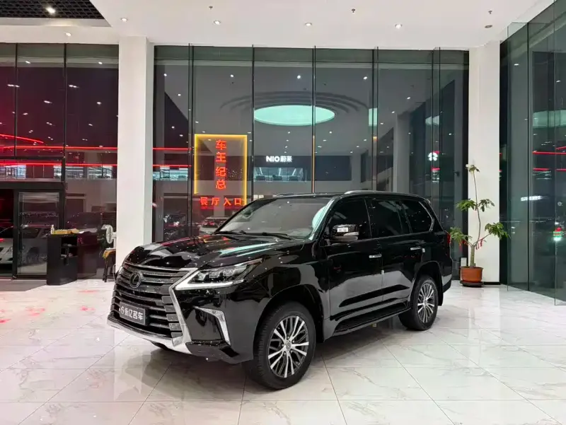 Lexus LX, 2017