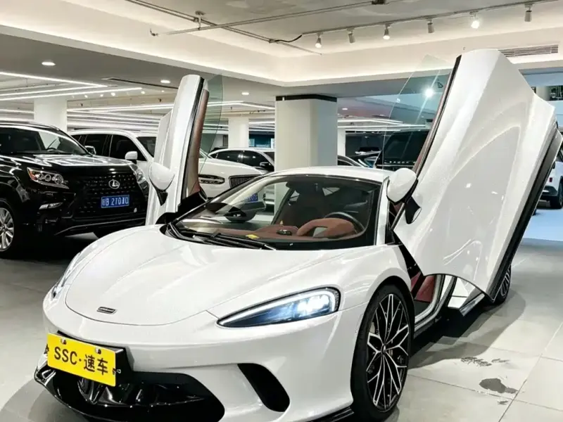 McLaren GT, 2022