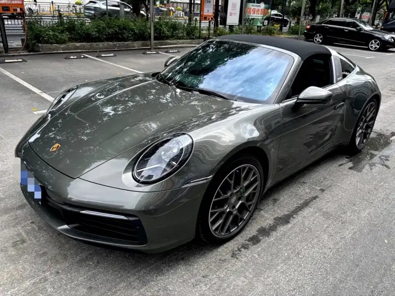 Porsche 911, 2023