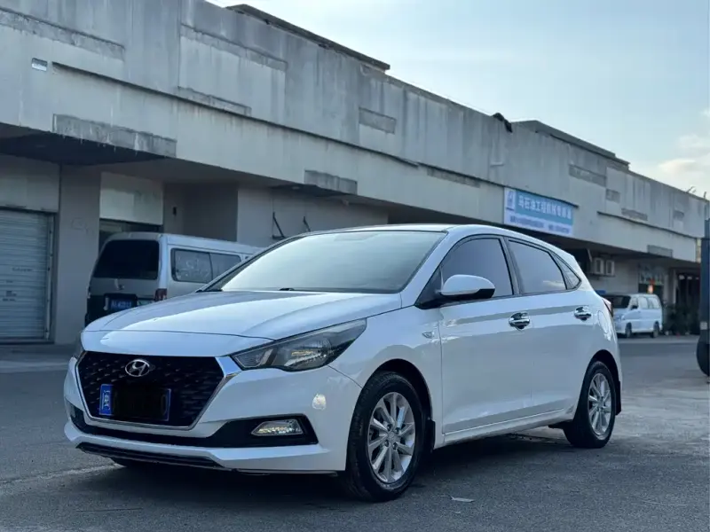 Hyundai Verna RV, 2017