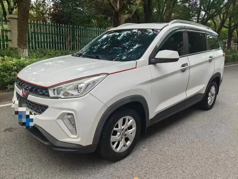 Wuling Hongguang S3, 2017