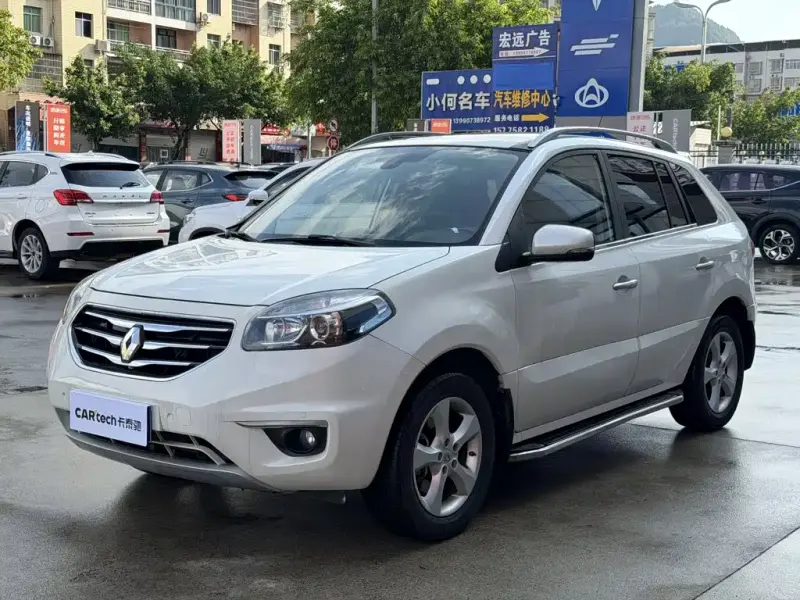 Renault Koleos (Import), 2011