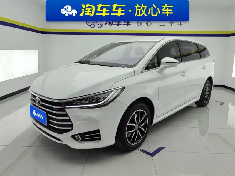 BYD MAX, 2018