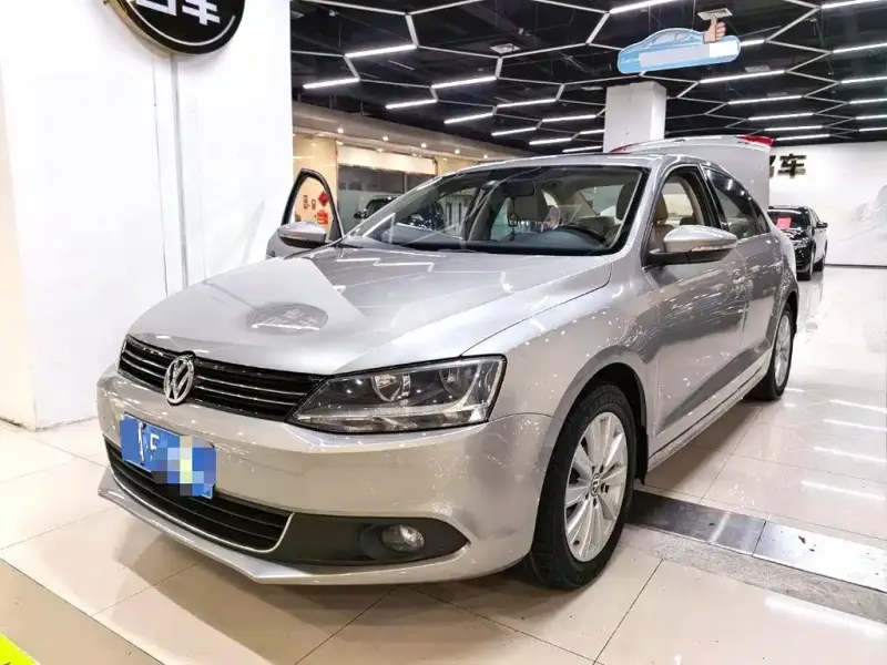 Volkswagen Sagitar, 2014