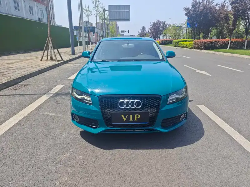 Audi A4L, 2010