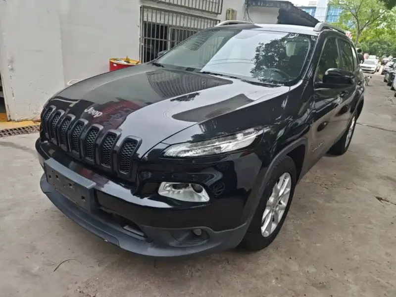 Jeep Cherokee, 2016