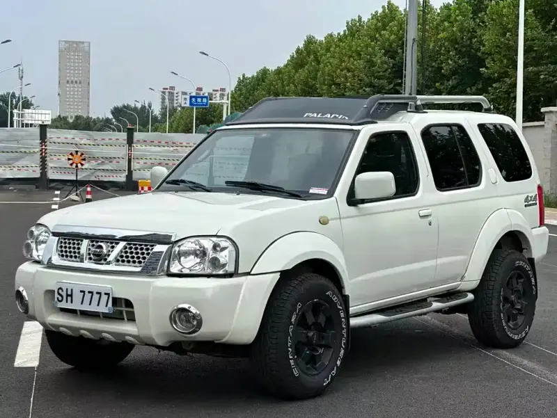 Nissan Paladin, 2012