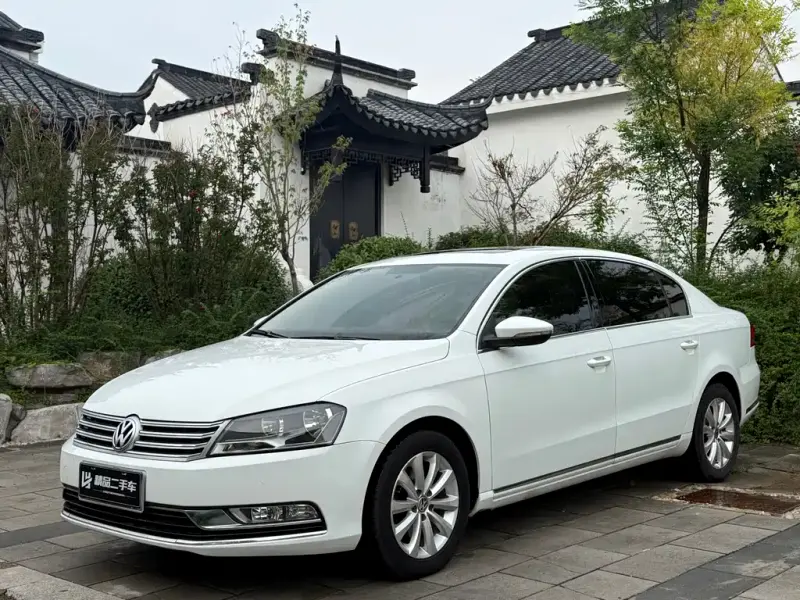 Volkswagen Magotan, 2013