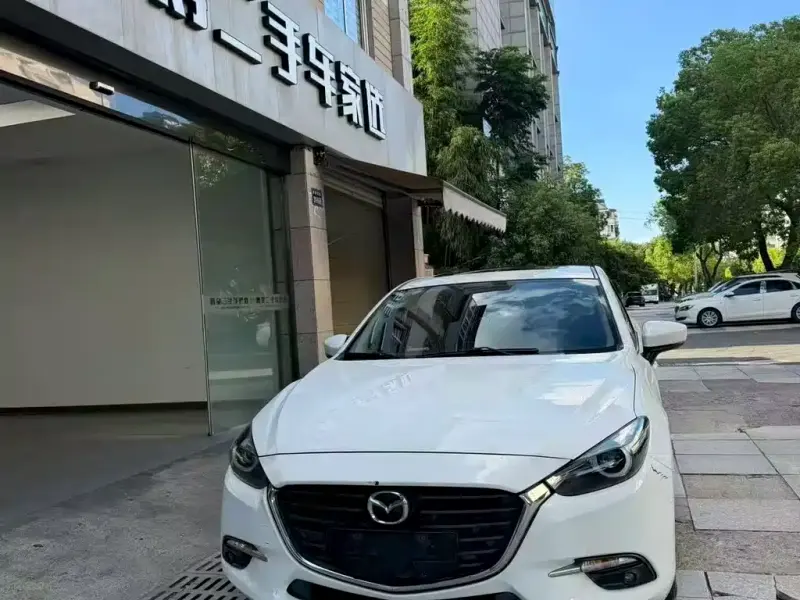 Mazda 3 Axela, 2018