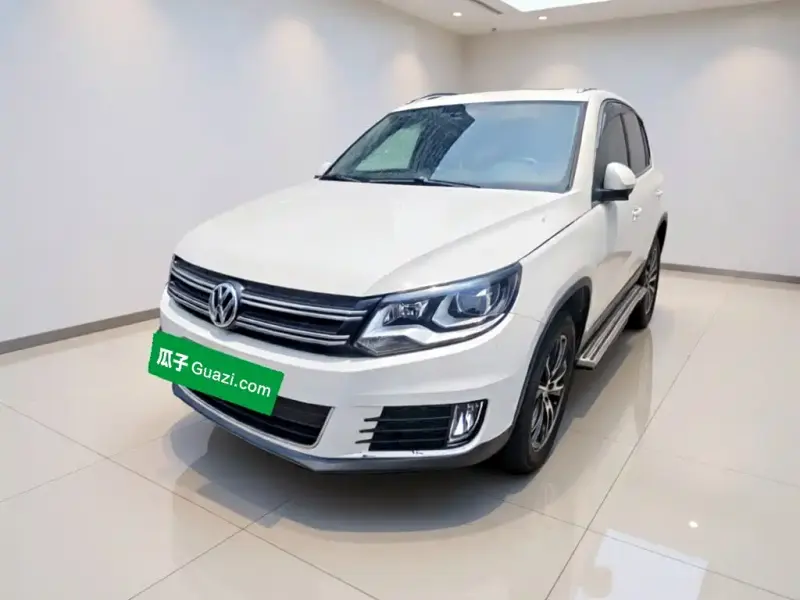 Volkswagen Tiguan, 2015