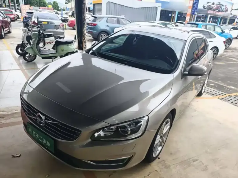 Volvo V60, 2016