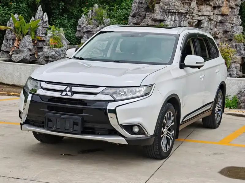 Mitsubishi Outlander, 2017