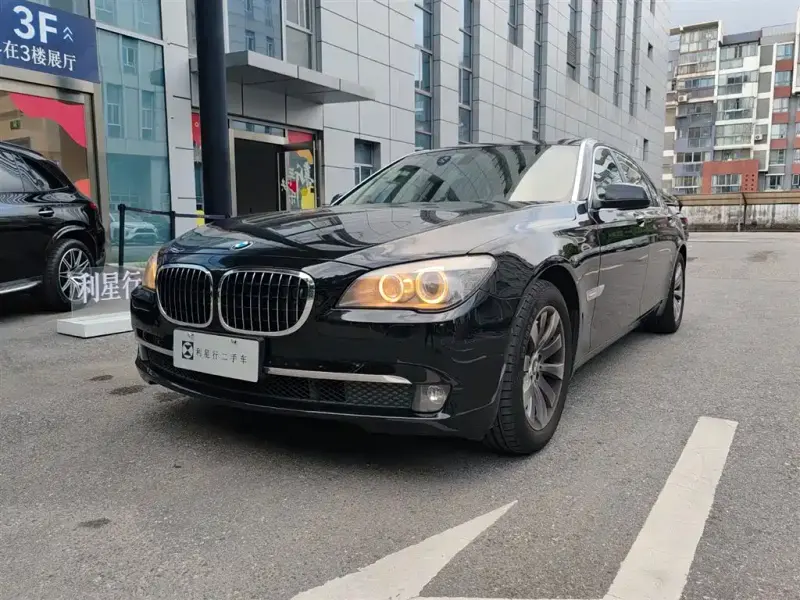 BMW 7 Series, 2011