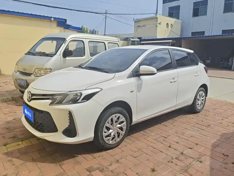 Toyota Vios FS, 2023