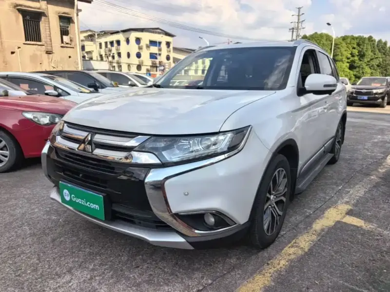 Mitsubishi Outlander, 2018