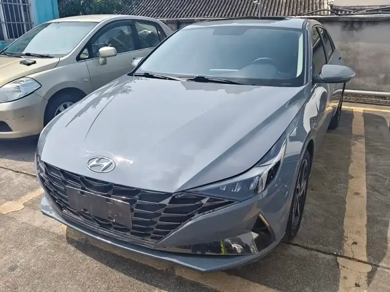 Hyundai Elantra, 2021