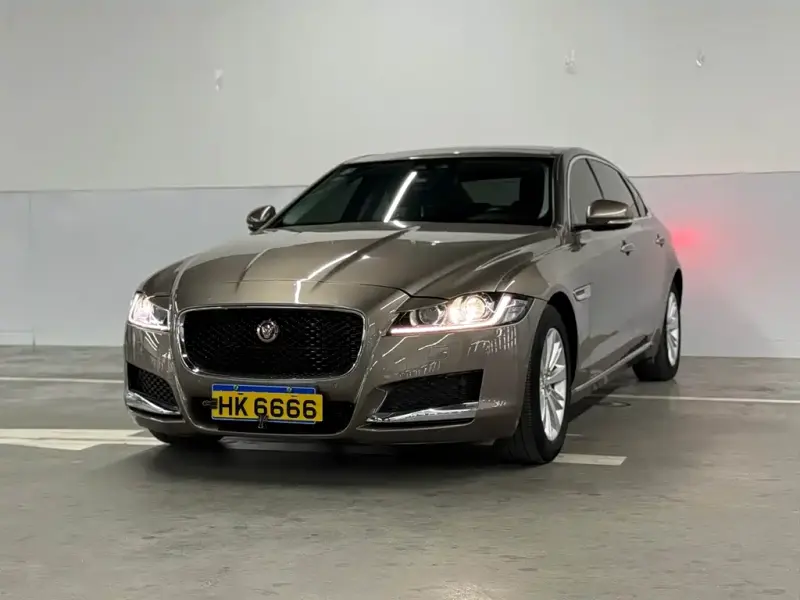 Jaguar XFL, 2017