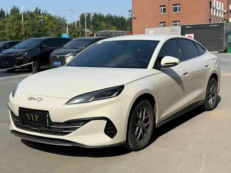 BYD 06, 2025