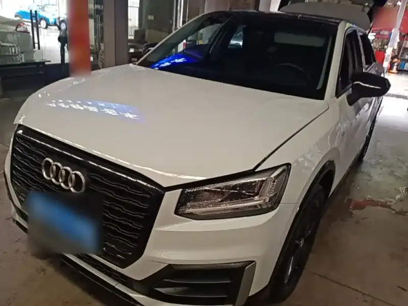 Audi Q2L, 2020