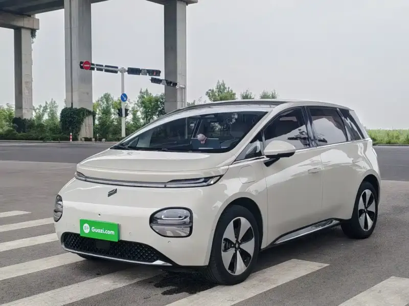 Baojun Yunduo, 2024