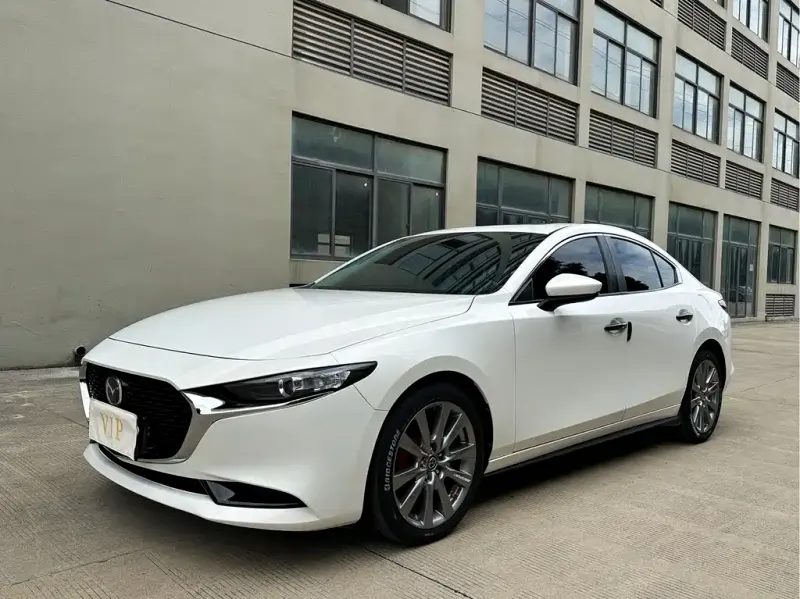 Mazda 3 Axela, 2022