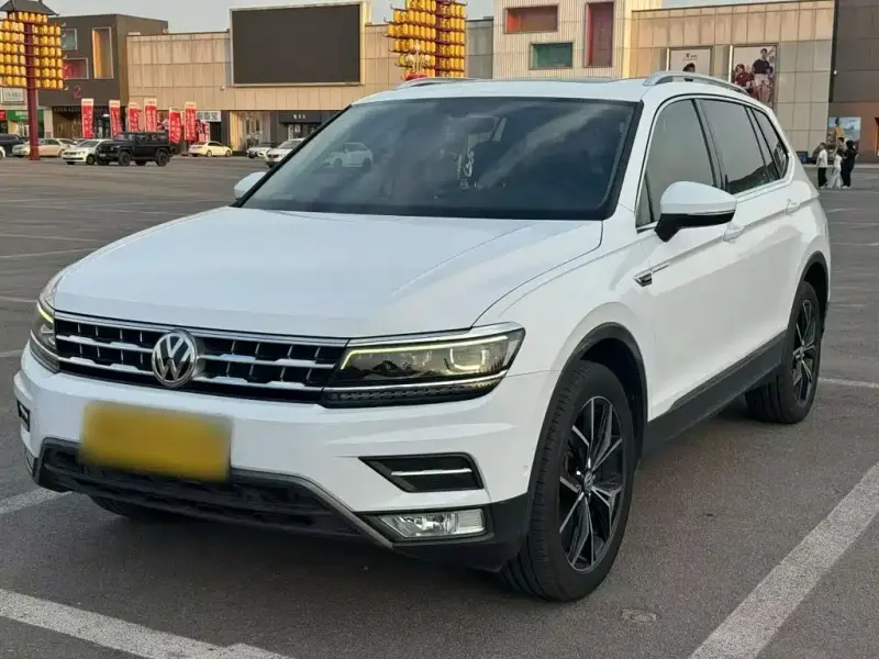 Volkswagen Tiguan L, 2017