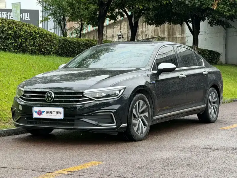 Volkswagen PHEV, 2022