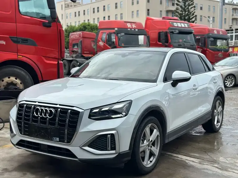 Audi Q2L, 2022