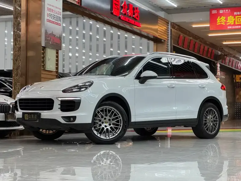 Porsche Cayenne, 2015