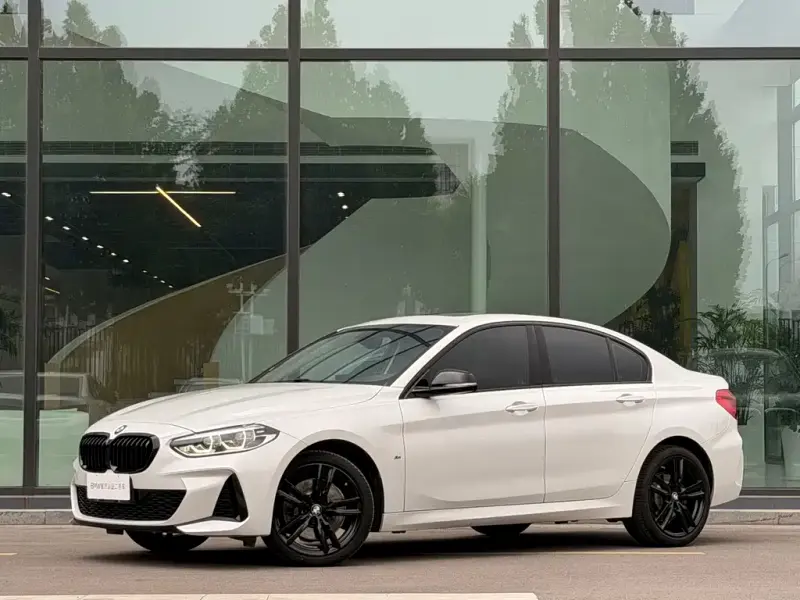BMW 1 Series, 2023