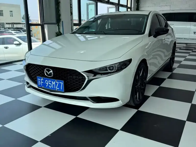 Mazda 3 Axela, 2023