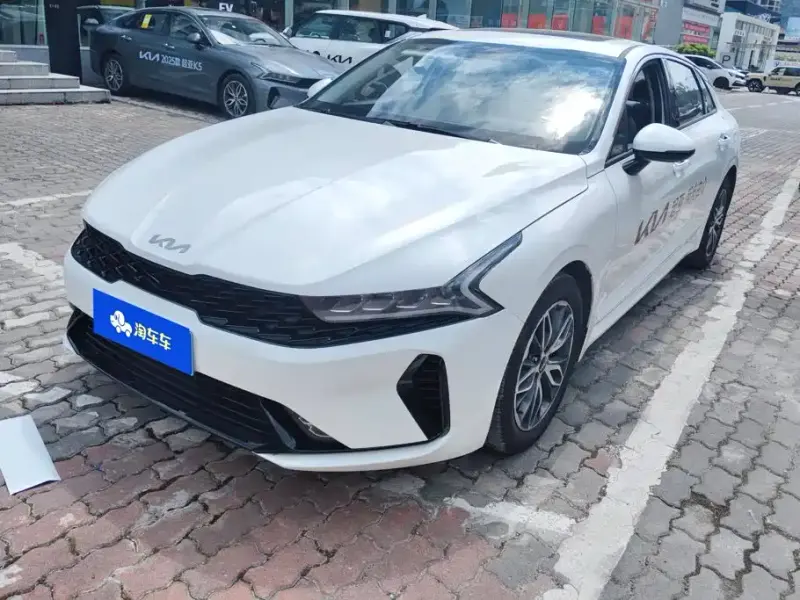 Kia K5, 2025