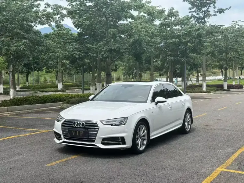 Audi A4L, 2018