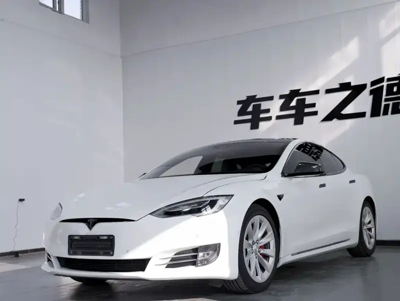 Tesla Model S, 2016